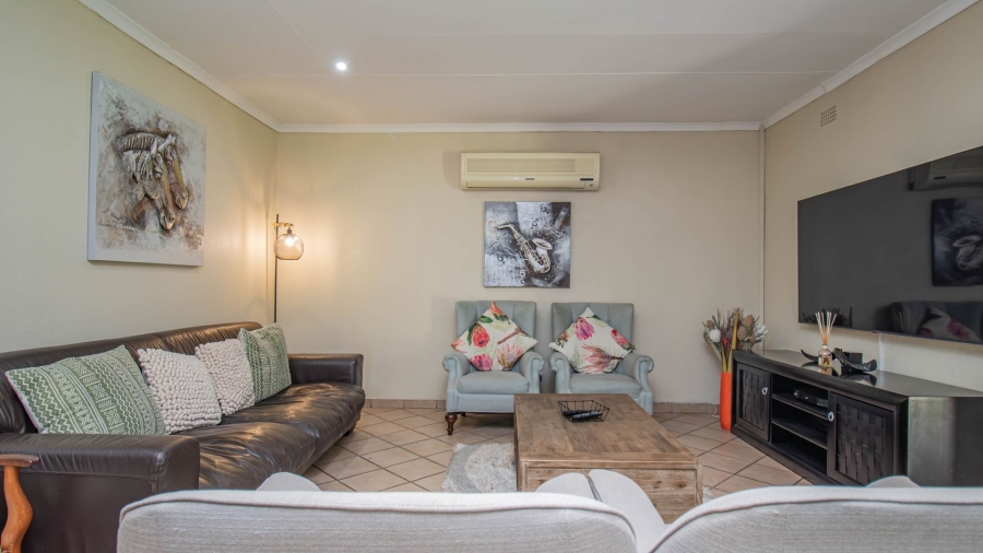 3 Bedroom Property for Sale in Safari Gardens North West